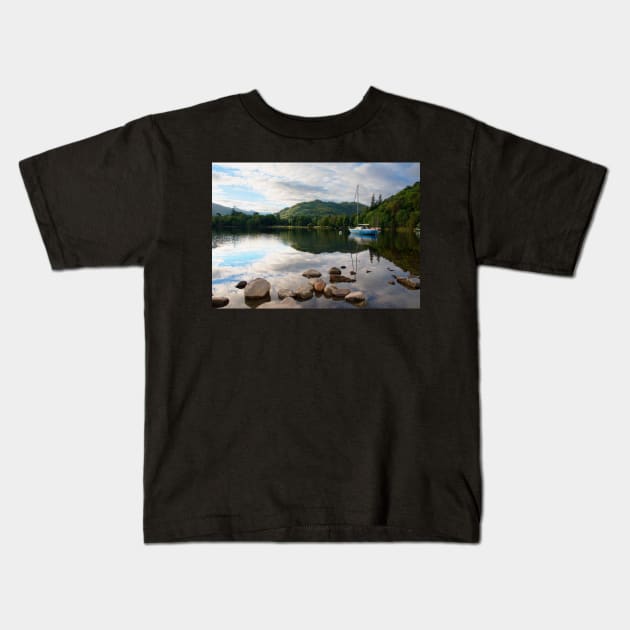 Sailing on Ullswater Kids T-Shirt by Graz-Photos